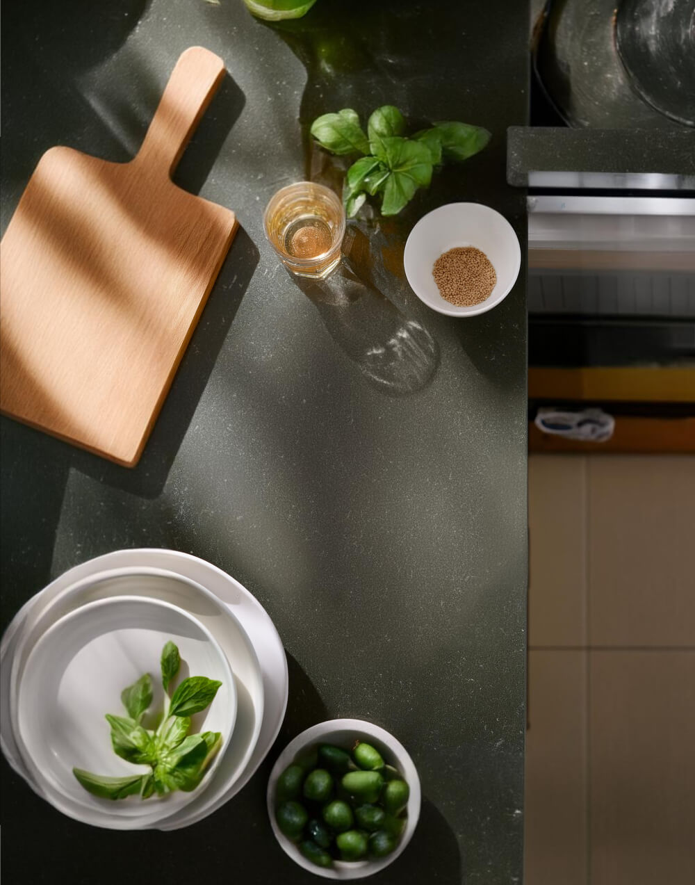 {{ $t('esplora.background_alt') }}